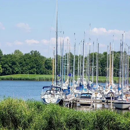 Alpehytte With Terrace Enkhuizen